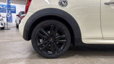 MINI Hatchback 2.0 Cooper S Sport II 3dr Petrol Hatchback